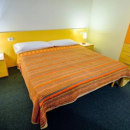 Res.Albare/Solaria Apt.Solandra Mezzana  Exterior foto
