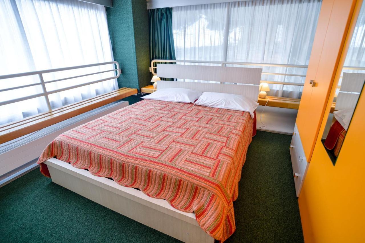 Res.albare/solaria Apt.solandra *